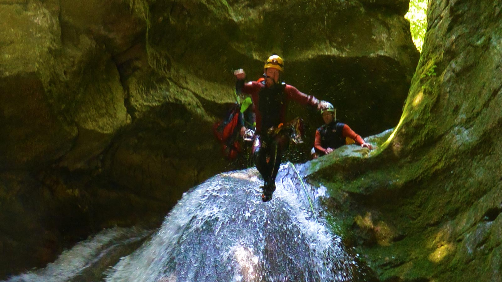 saut de 8m ou toboggan dans le canyon du groin proche de lyon
